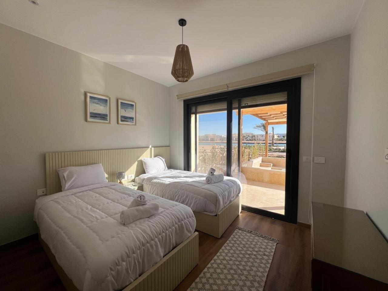 Pensiune Bright Modern Brand New Shedwan Th *